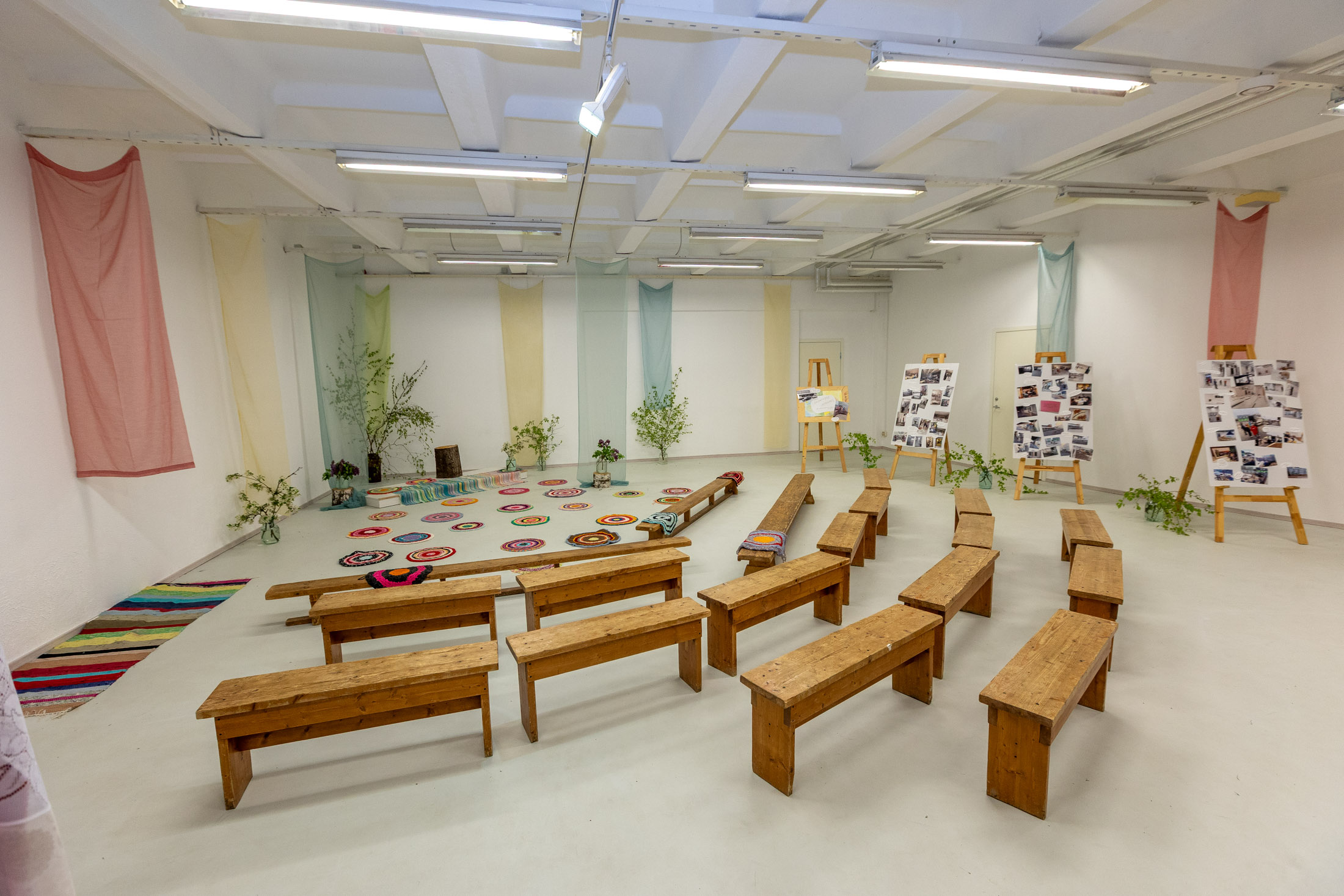 GALERII Lasteaiapere pidas endise kaubamaja ruumides avamispidu